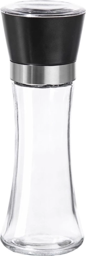 Průhledné sklo a čistý stůl