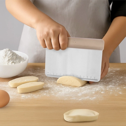 Multifunkční pomocník pro pečení i vaření