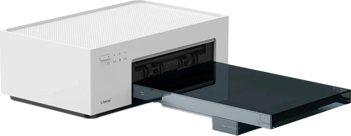 Kompaktní design a výsuvný zásobník