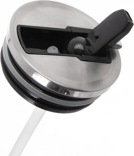 Víčko s výklopným náustkem a brčkem