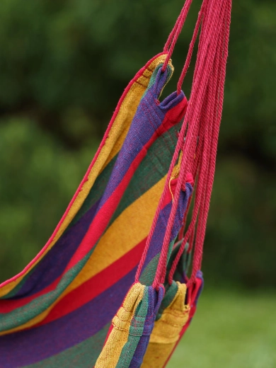 Odolná tkanina s pestrým designem