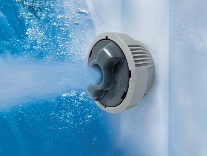 Masážní systém AirJet s 140 tryskami