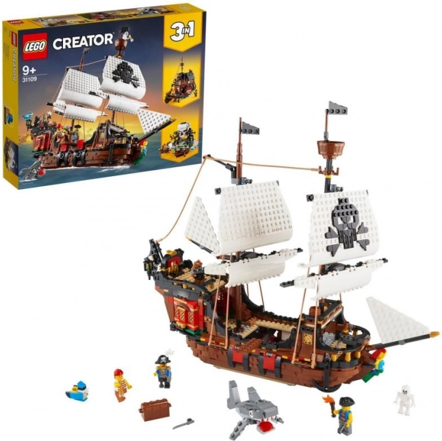 LEGO® Creator 31109 Pirátská loď