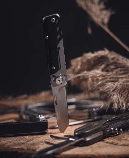 Pentagon Odin kempingový multifunkční nástroj s nůžkami tac maven černý