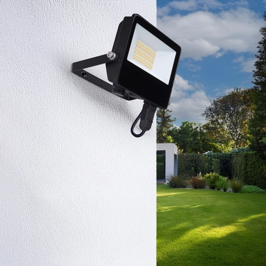 Odolnost do exteriéru: IP65 a hliníkové tělo