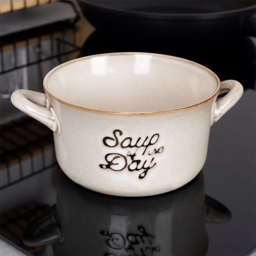 Dvě boční ucha pro bezpečné přenášení