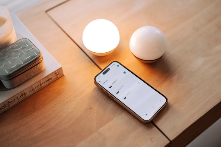 Ovládání přes aplikaci a bohaté světelné scény