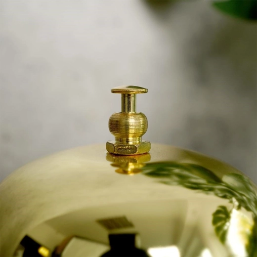 Odolná kovová konstrukce bez pružin