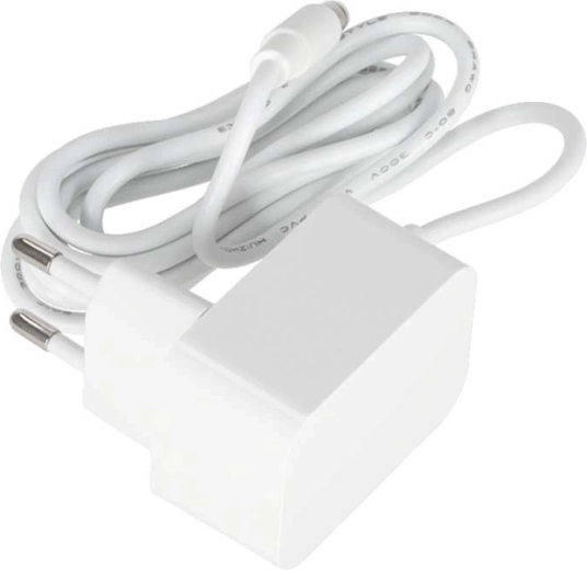 Stabilní stolní provedení a napájení adaptérem 12 V