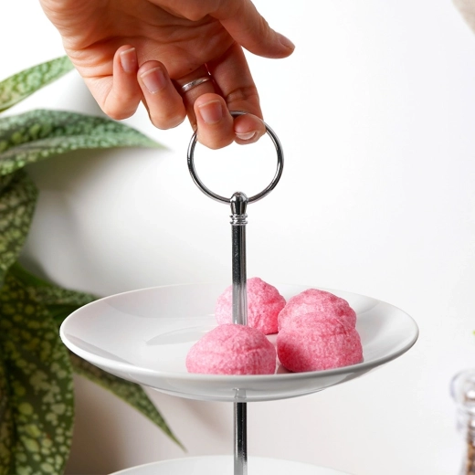 Pevné kovové madlo pro snadné přenášení