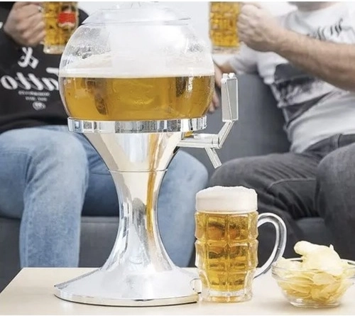 Velká kapacita 3,5 l pro dlouhé servírování