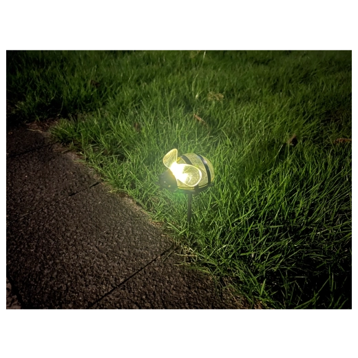 Teplé bílé LED světlo pro útulnou atmosféru