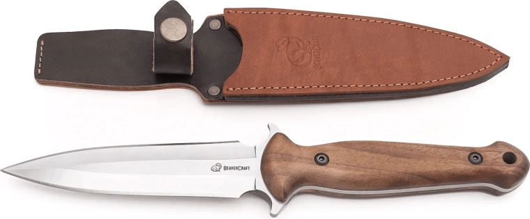 Full‑tang konstrukce a bezpečné nošení