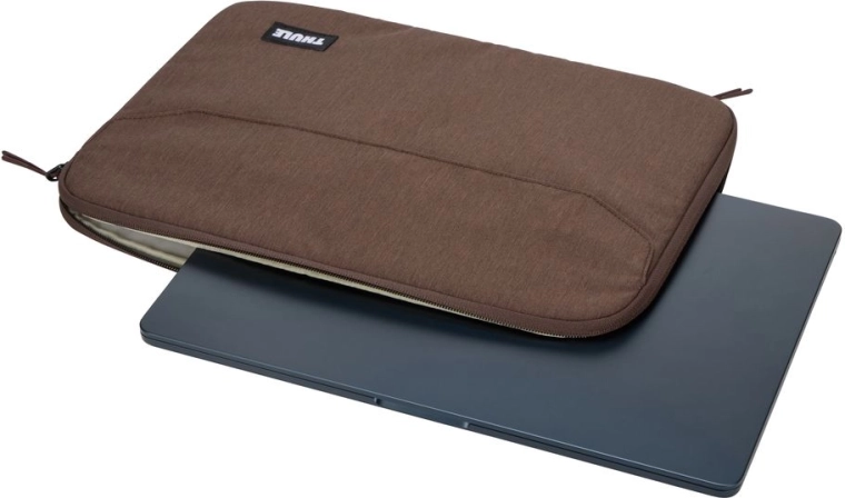Pouzdro na míru pro MacBook Air 15"
