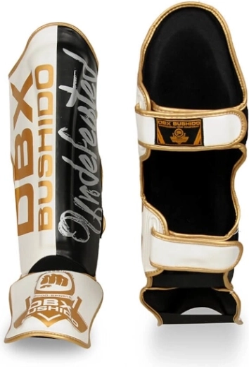 Ergonomický tvar pro holení i nárt