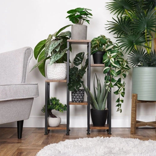 Víceúrovňová kaskáda pro 6 květináčů