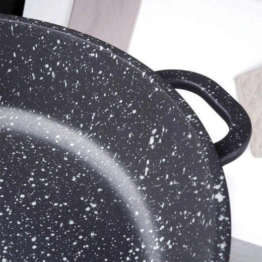 Nepřilnavý granitový povrch pro zdravé vaření