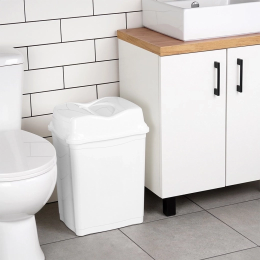 Odolný a lehký plast pro snadnou údržbu