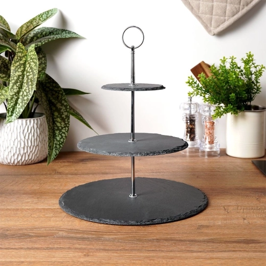 Přírodní břidlice a stabilní kov