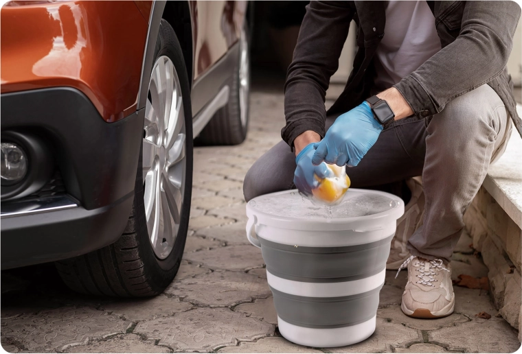Univerzální pomocník pro praní i mytí auta