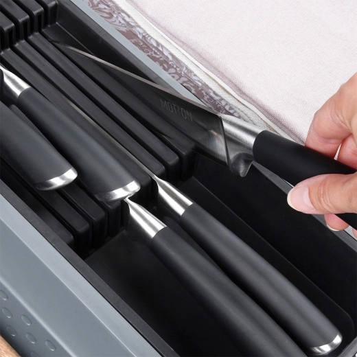 Bezpečné uložení až 9 nožů