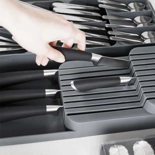 Bezpečné a přehledné sloty pro nože