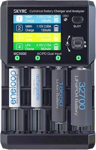 Nabíječka a analyzátor válcových baterií SkyRC MC5000 s USB-C