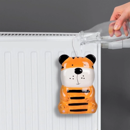 Snadné doplňování vody a zavěšení