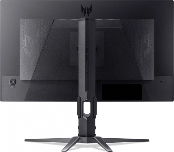 Výrazný Predator design a pevný stojan