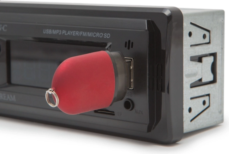 Hudba z USB, AUX i microSD karty