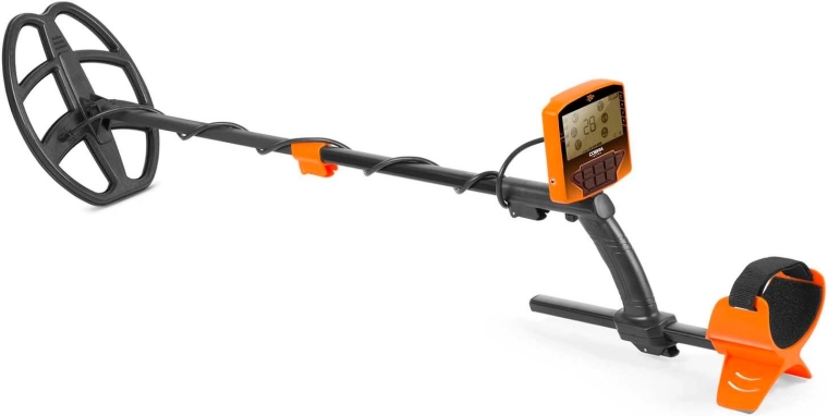 Přehledný LCD displej a identifikace cíle