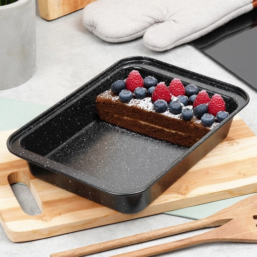 Rovnoměrné pečení a vysoké okraje