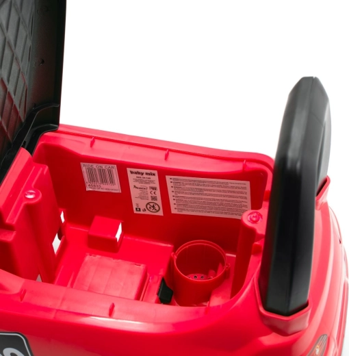 Úložný prostor pod sedadlem