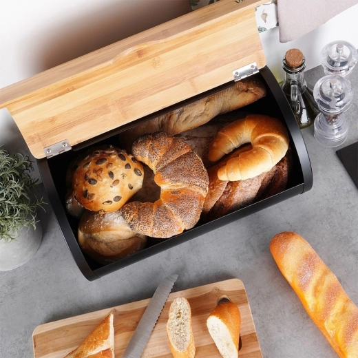 Prostorný interiér pro různé druhy pečiva