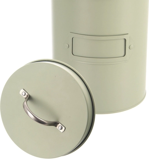 Víko s kovovým uchem pro snadné otevírání