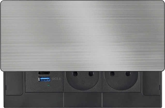 Rychlé USB nabíjení: USB‑C PD 20 W + USB‑A QC 3.0