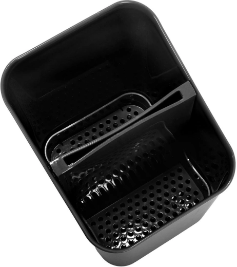 Dvě přihrádky díky vyjímatelnému děliči