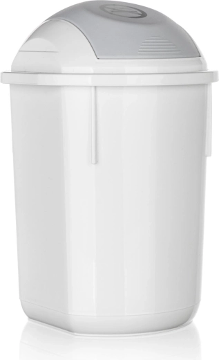 Snadné čištění a odolný plast