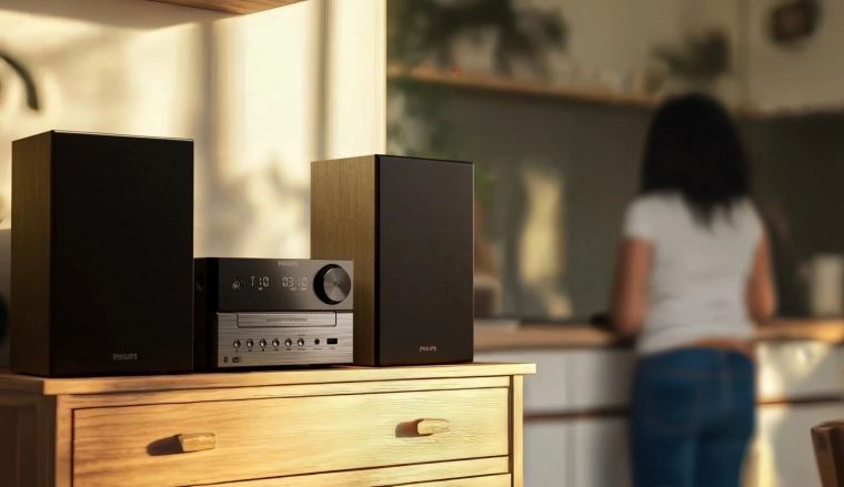 Silný stereo zvuk s 20 W RMS a bass‑reflex