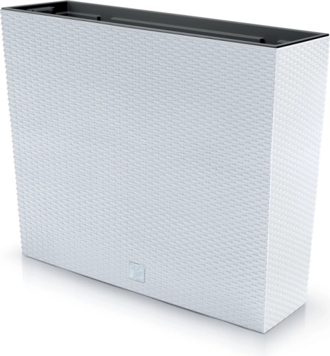 Štíhlý design šetří místo