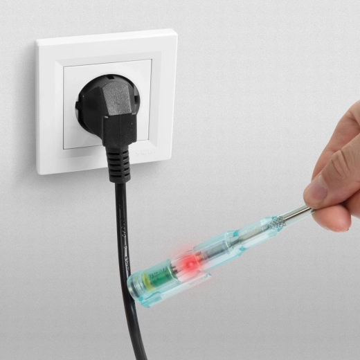 Jasná LED signalizace