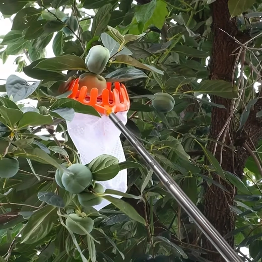 Šetrná plastová koruna a hluboký vak