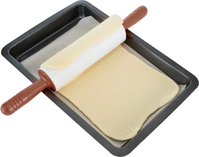 Rovnoměrné rozválení těsta přímo na plechu