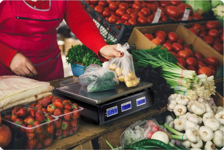 Odolná nerezová plocha a snadné čištění