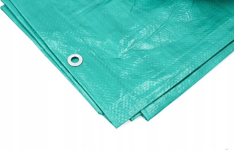 Snadné upevnění díky kovovým očkům