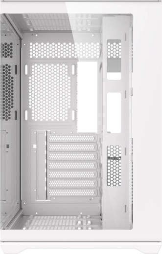 Prostor pro velké komponenty a čistou kabeláž