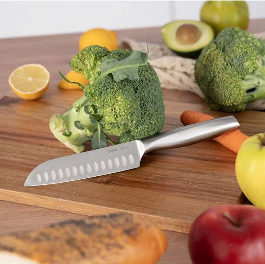 Santoku tvar pro rychlé a přesné krájení
