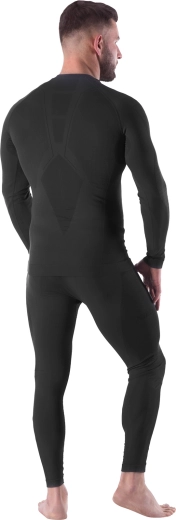 Přiléhavý ergonomický střih