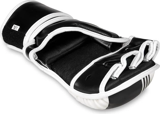 Pevná fixace zápěstí a ochrana palce