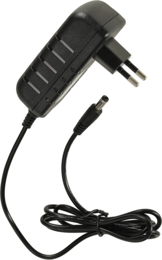 Síťové napájení a kompaktní rozměry